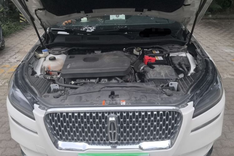 Used Lincoln Corsair 2020 2.0T Two-Wheel Drive Luxury Edition Engine Bay