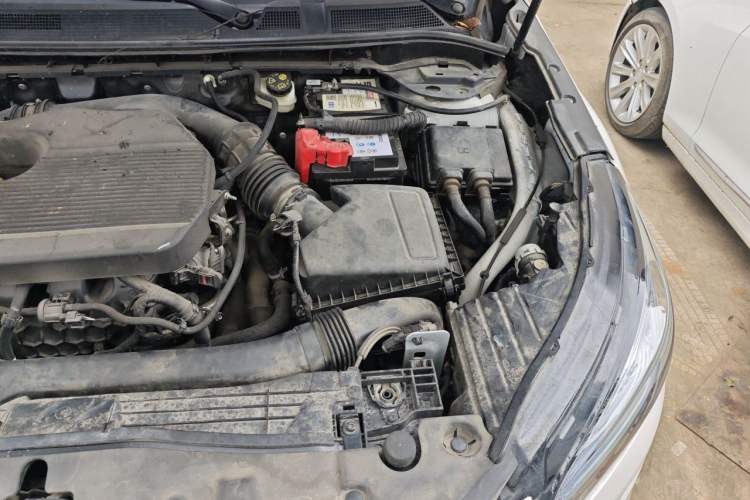 Used Lincoln Corsair 2020 2.0T Two-Wheel Drive Luxury Edition Engine Bay Left