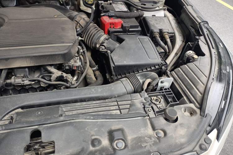 Used Lincoln Corsair 2020 2.0T Two-Wheel Drive Luxury Edition Engine Bay Left