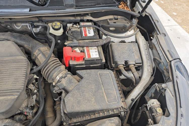 Used Lincoln Corsair 2020 2.0T Two-Wheel Drive Luxury Edition Engine Bay Left