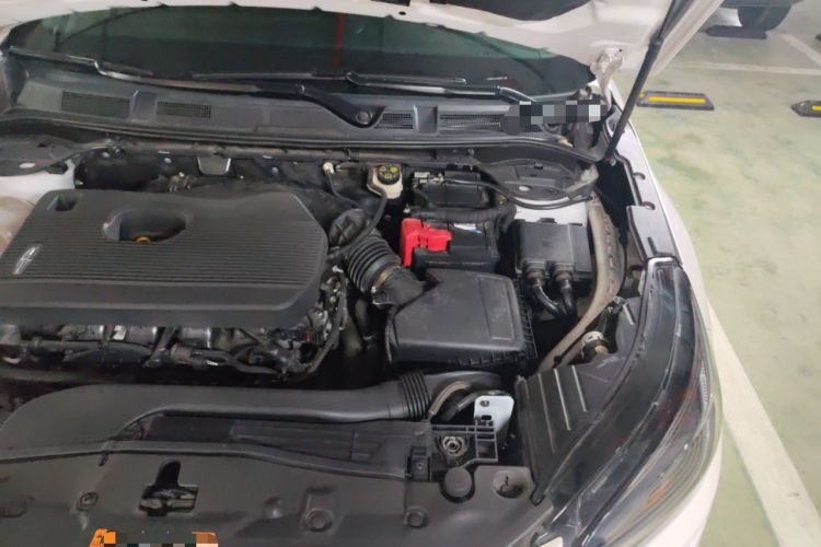 Used Lincoln Corsair 2020 2.0T Two-Wheel Drive Luxury Edition Engine Bay Left