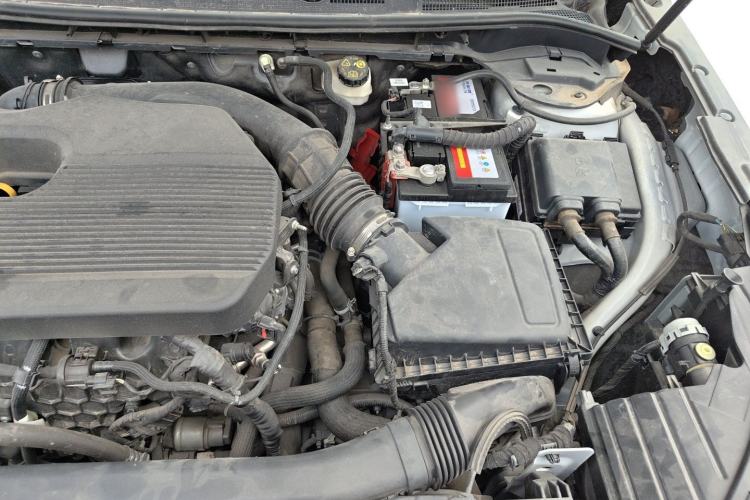 Used Lincoln Corsair 2020 2.0T Two-Wheel Drive Luxury Edition Engine Bay Left