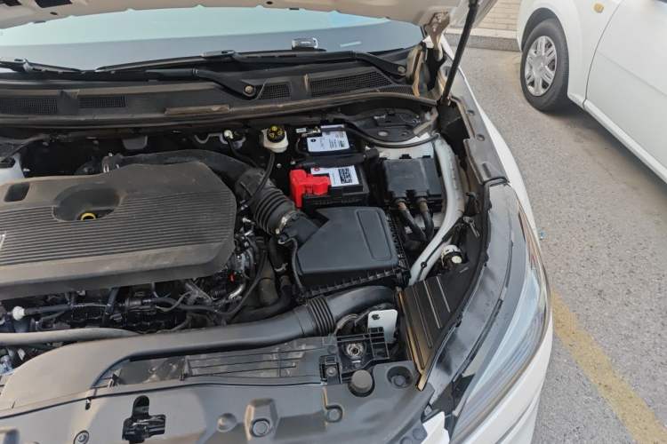 Used Lincoln Corsair 2020 2.0T Two-Wheel Drive Luxury Edition Engine Bay Left