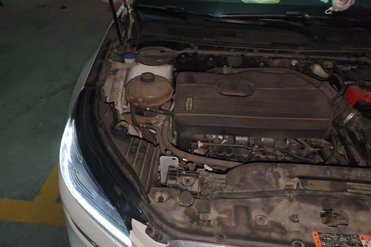 Used Lincoln Corsair 2020 2.0T Two-Wheel Drive Luxury Edition Engine Bay Right
