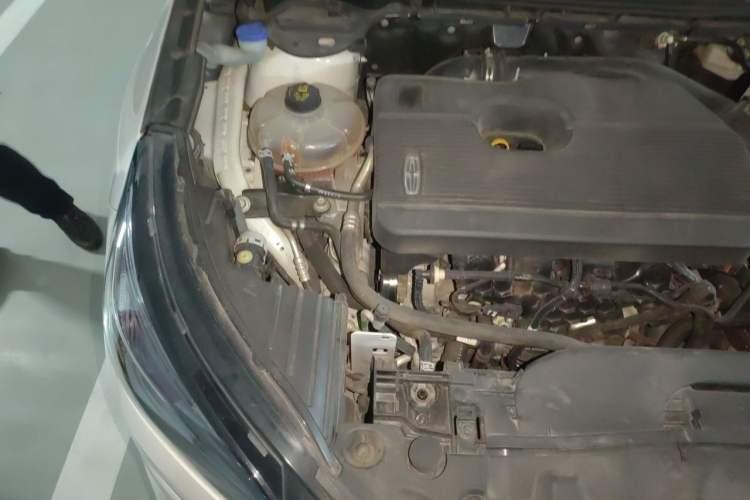 Used Lincoln Corsair 2020 2.0T Two-Wheel Drive Luxury Edition Engine Bay Right