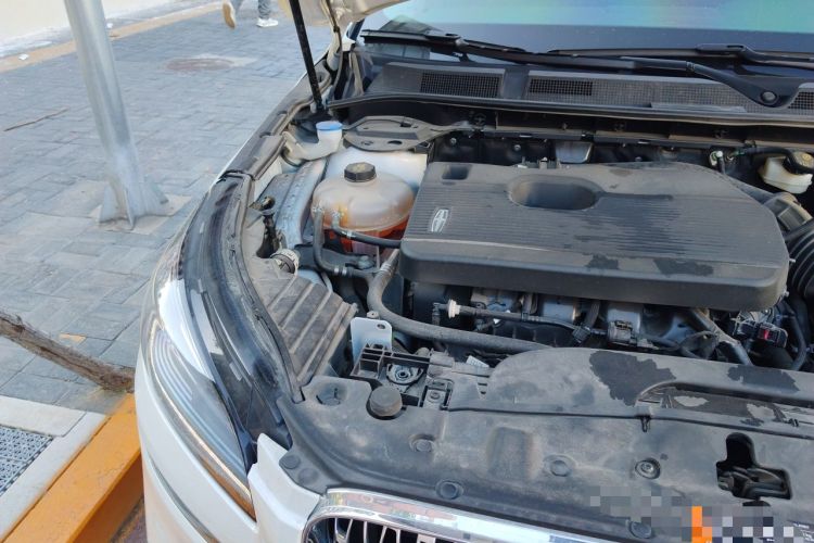Used Lincoln Corsair 2020 2.0T Two-Wheel Drive Luxury Edition Engine Bay Right
