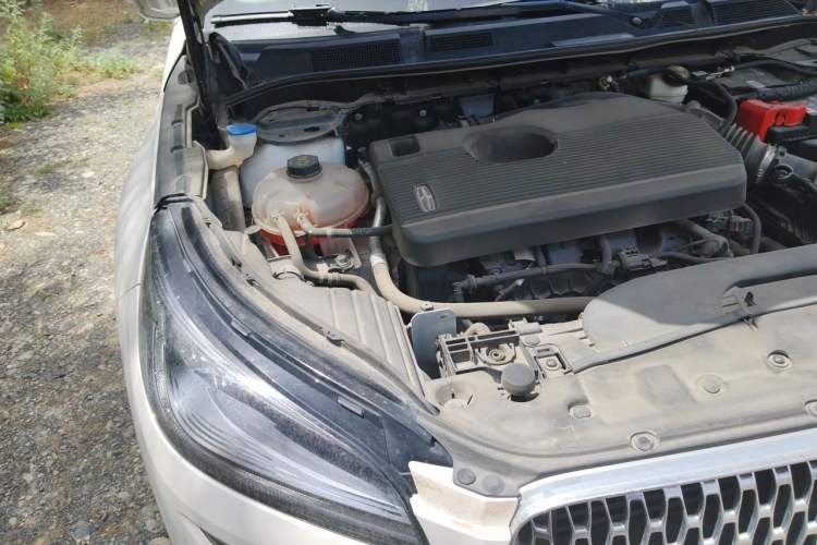 Used Lincoln Corsair 2020 2.0T Two-Wheel Drive Luxury Edition Engine Bay Right