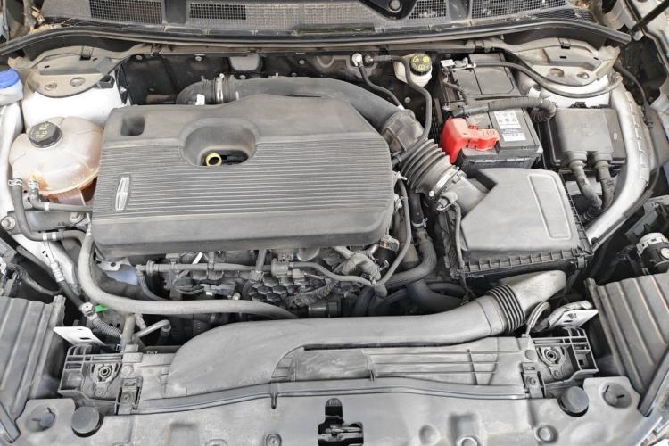 Used Lincoln Corsair 2020 2.0T Two-Wheel Drive Luxury Edition Engine Bay