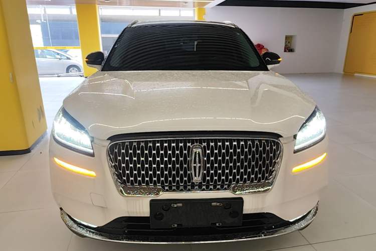 Used Lincoln Corsair 2020 2.0T Two-Wheel Drive Luxury Edition Front