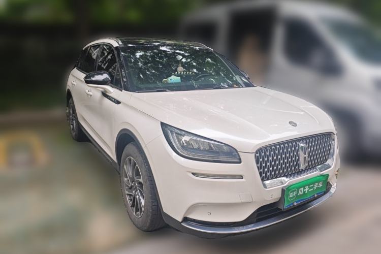 Used Lincoln Corsair 2020 2.0T Two-Wheel Drive Luxury Edition Front Right 45 Deg