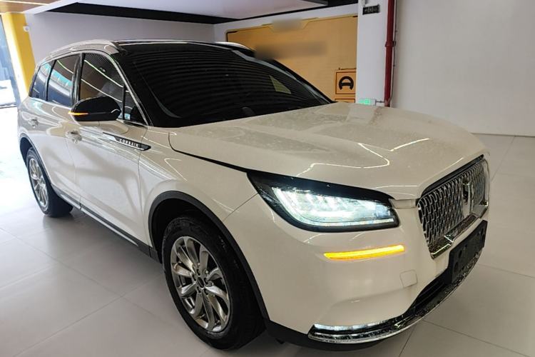 Used Lincoln Corsair 2020 2.0T Two-Wheel Drive Luxury Edition Front Right 45 Deg