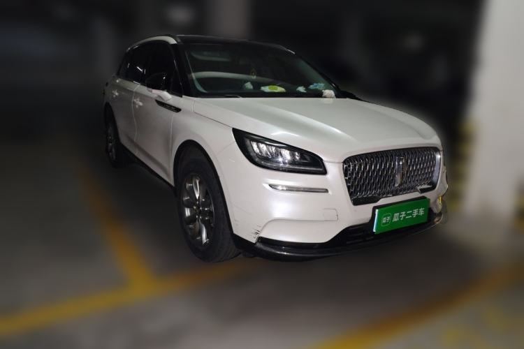 Used Lincoln Corsair 2020 2.0T Two-Wheel Drive Luxury Edition Front Right 45 Deg
