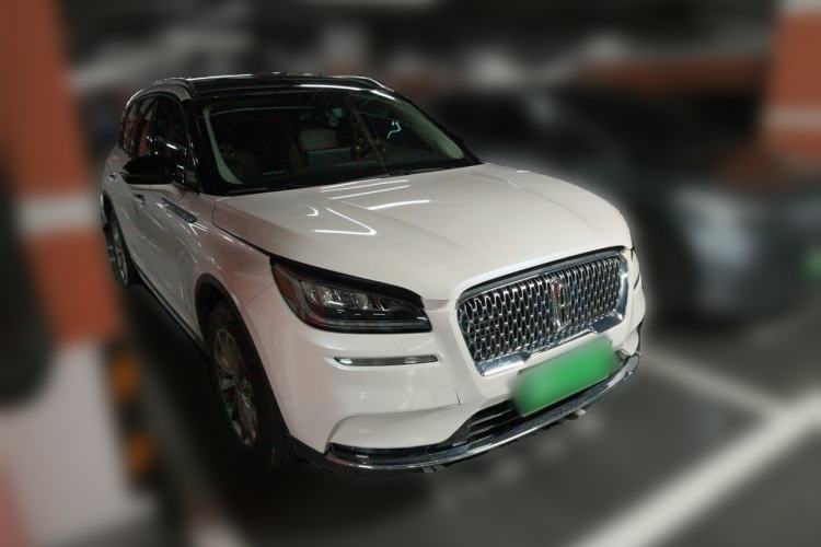 Used Lincoln Corsair 2020 2.0T Two-Wheel Drive Luxury Edition Front Right 45 Deg
