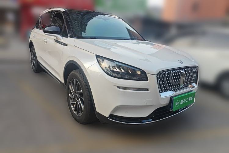 Used Lincoln Corsair 2020 2.0T Two-Wheel Drive Luxury Edition Front Right 45 Deg