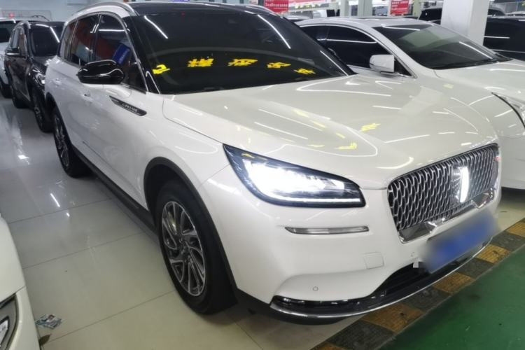 Used Lincoln Corsair 2020 2.0T Two-Wheel Drive Luxury Edition Front Right 45 Deg