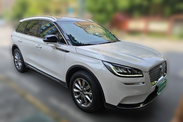 Used Lincoln Corsair 2020 2.0T Two-Wheel Drive Luxury Edition Front Right 45 Deg