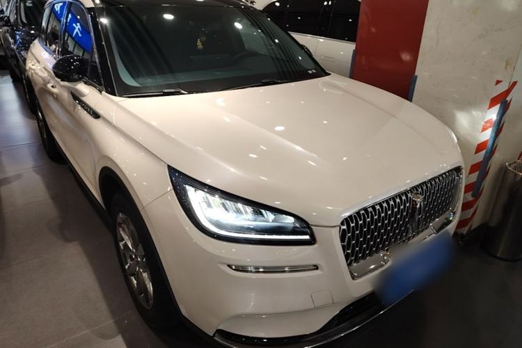 Used Lincoln Corsair 2020 2.0T Two-Wheel Drive Luxury Edition Front Right 45 Deg