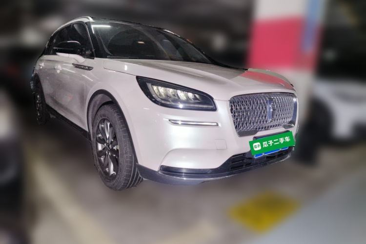 Used Lincoln Corsair 2020 2.0T Two-Wheel Drive Luxury Edition Front Right 45 Deg