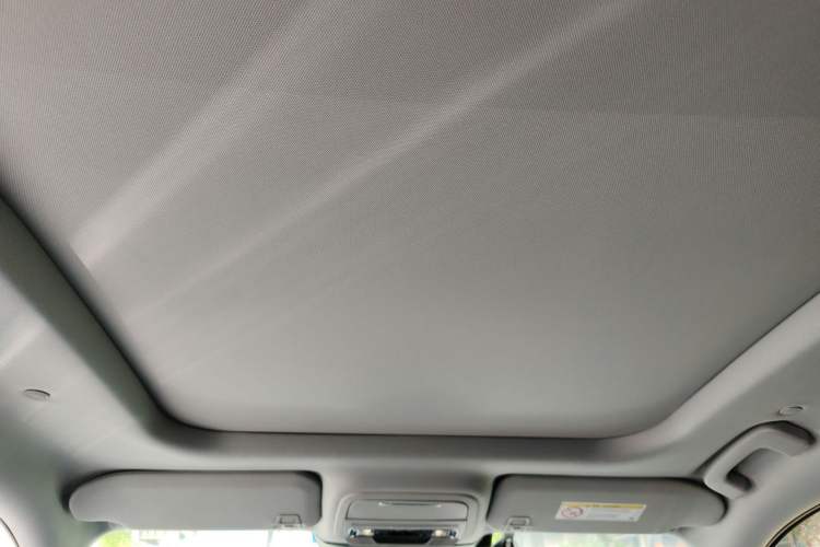 Used Lincoln Corsair 2020 2.0T Two-Wheel Drive Luxury Edition Headliner