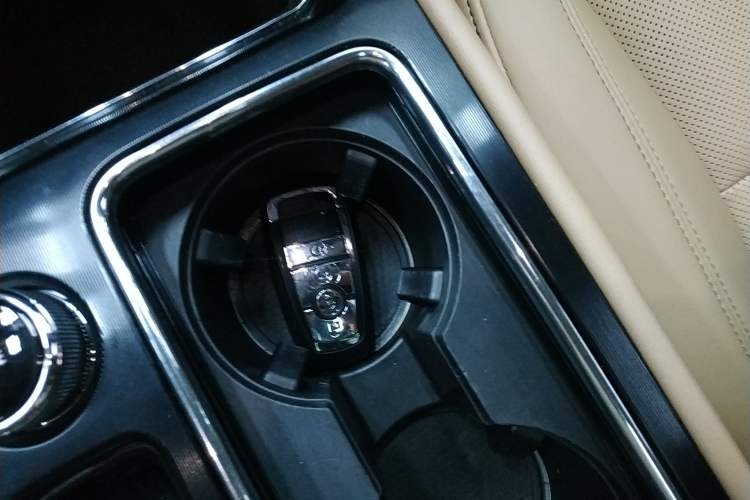 Used Lincoln Corsair 2020 2.0T Two-Wheel Drive Luxury Edition Interior 1