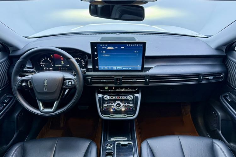 Used Lincoln Corsair 2020 2.0T Two-Wheel Drive Luxury Edition Interior 4
