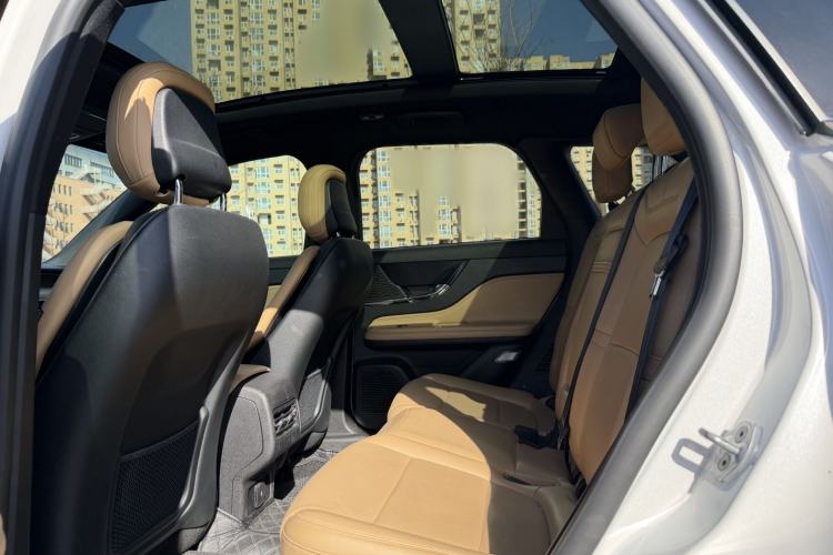Used Lincoln Corsair 2020 2.0T Two-Wheel Drive Luxury Edition Interior 5