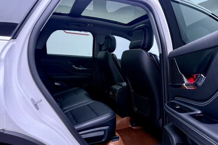Used Lincoln Corsair 2020 2.0T Two-Wheel Drive Luxury Edition Interior 5