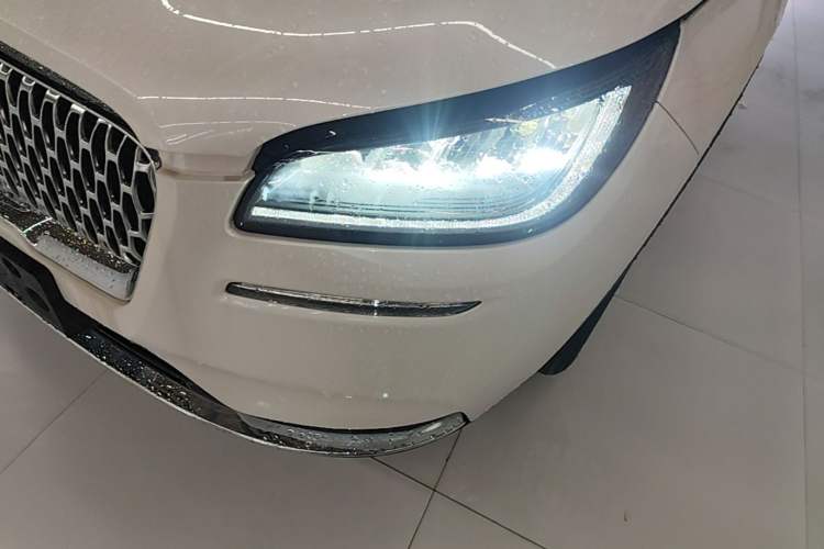 Used Lincoln Corsair 2020 2.0T Two-Wheel Drive Luxury Edition Left Front Headlight