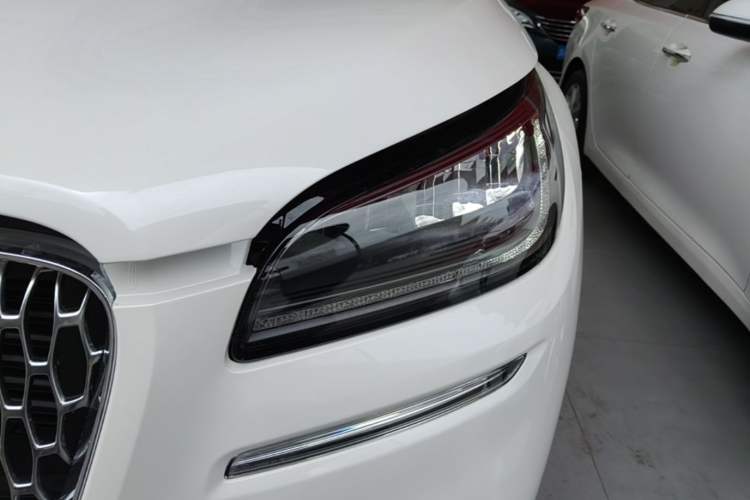 Used Lincoln Corsair 2020 2.0T Two-Wheel Drive Luxury Edition Left Front Headlight