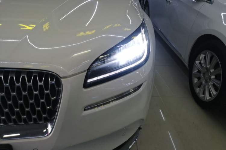 Used Lincoln Corsair 2020 2.0T Two-Wheel Drive Luxury Edition Left Front Headlight