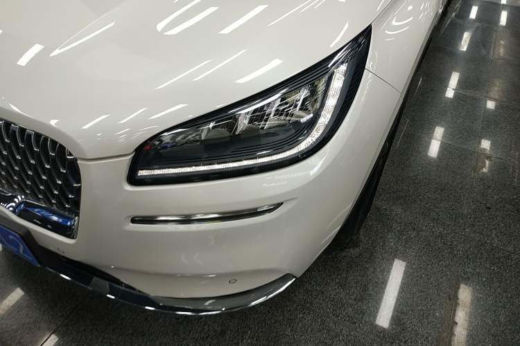 Used Lincoln Corsair 2020 2.0T Two-Wheel Drive Luxury Edition Left Front Headlight