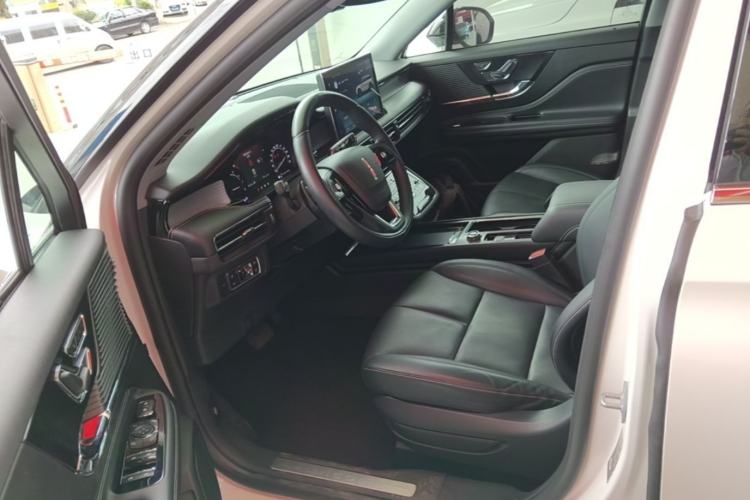 Used Lincoln Corsair 2020 2.0T Two-Wheel Drive Luxury Edition Left Front Seat