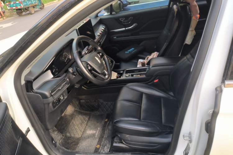 Used Lincoln Corsair 2020 2.0T Two-Wheel Drive Luxury Edition Left Front Seat