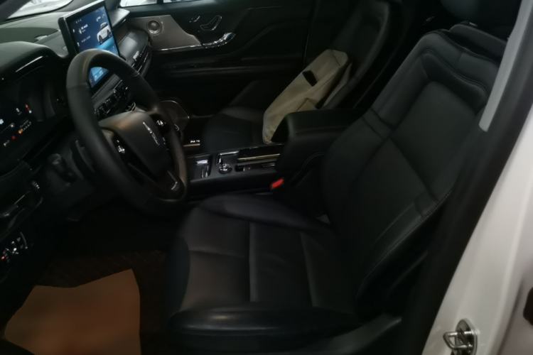 Used Lincoln Corsair 2020 2.0T Two-Wheel Drive Luxury Edition Left Front Seat