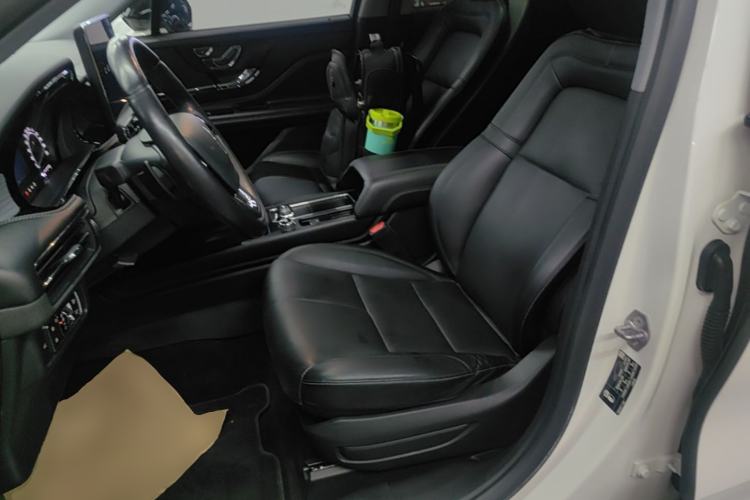 Used Lincoln Corsair 2020 2.0T Two-Wheel Drive Luxury Edition Left Front Seat