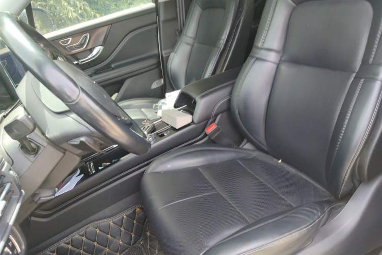 Used Lincoln Corsair 2020 2.0T Two-Wheel Drive Luxury Edition Left Front Seat