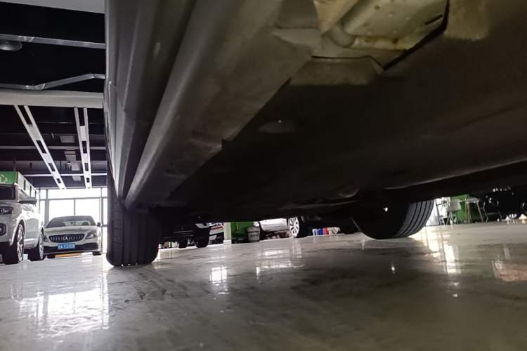 Used Lincoln Corsair 2020 2.0T Four-Wheel Drive Luxury Edition Left Side Sill