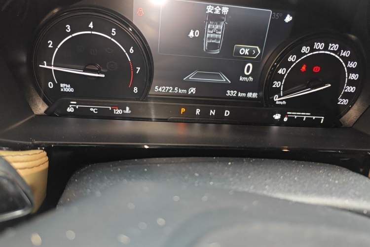Used Lincoln Corsair 2020 2.0T Two-Wheel Drive Luxury Edition Odometer Close Up