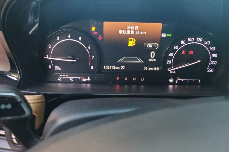 Used Lincoln Corsair 2020 2.0T Two-Wheel Drive Luxury Edition Odometer Close Up