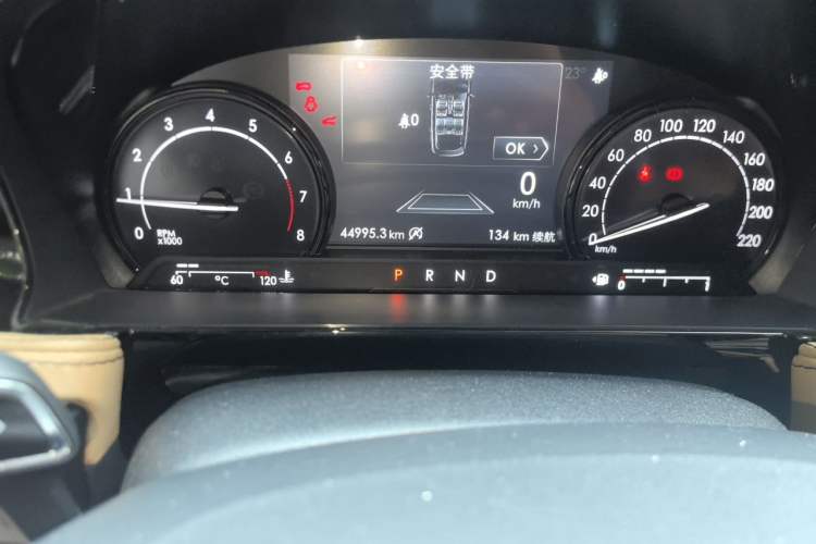 Used Lincoln Corsair 2020 2.0T Two-Wheel Drive Luxury Edition Odometer Close Up
