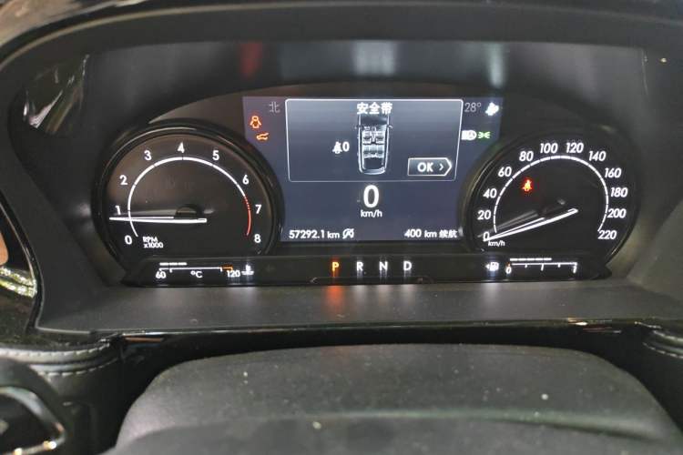 Used Lincoln Corsair 2020 2.0T Two-Wheel Drive Luxury Edition Odometer Close Up