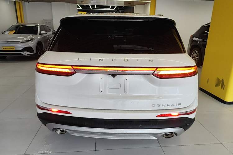 Used Lincoln Corsair 2020 2.0T Two-Wheel Drive Luxury Edition Rear