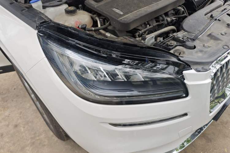 Used Lincoln Corsair 2020 2.0T Two-Wheel Drive Luxury Edition Right Front Headlight