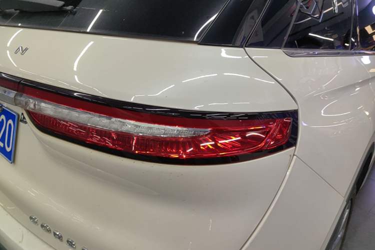 Used Lincoln Corsair 2020 2.0T Two-Wheel Drive Luxury Edition Right Rear Taillight