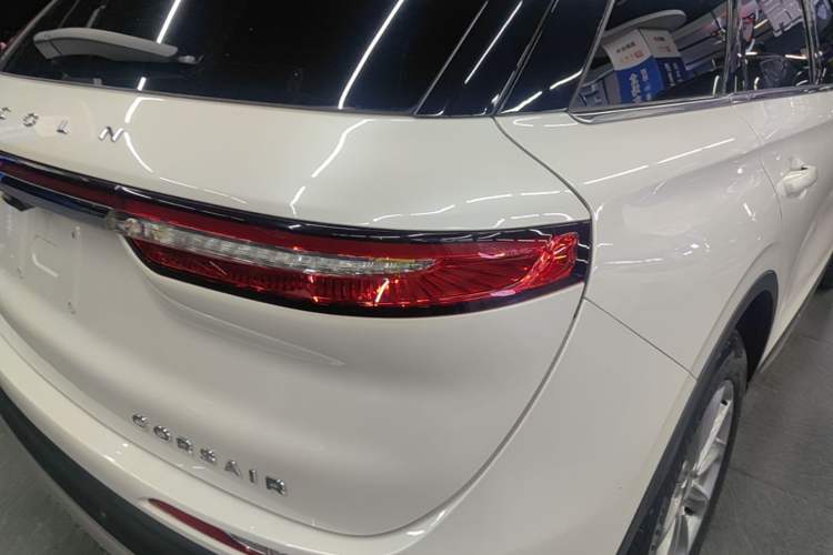 Used Lincoln Corsair 2020 2.0T Two-Wheel Drive Luxury Edition Right Rear Taillight