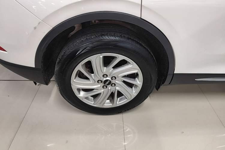Used Lincoln Corsair 2020 2.0T Two-Wheel Drive Zunyue Edition Right Rear Wheel Hub