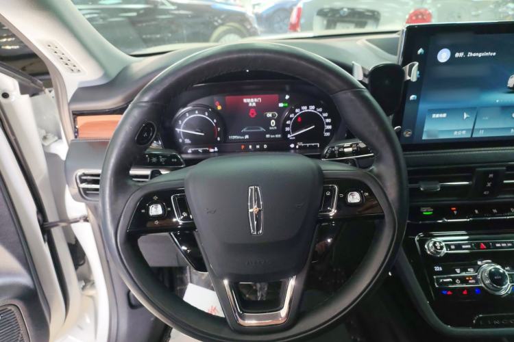 Used Lincoln Corsair 2020 2.0T Two-Wheel Drive Luxury Edition Steering Wheel