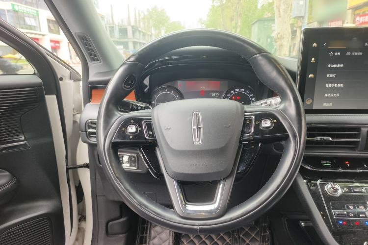 Used Lincoln Corsair 2020 2.0T Four-Wheel Drive Luxury Edition Steering Wheel