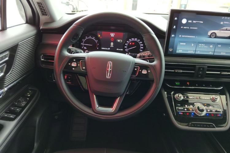 Used Lincoln Corsair 2020 2.0T Two-Wheel Drive Luxury Edition Steering Wheel