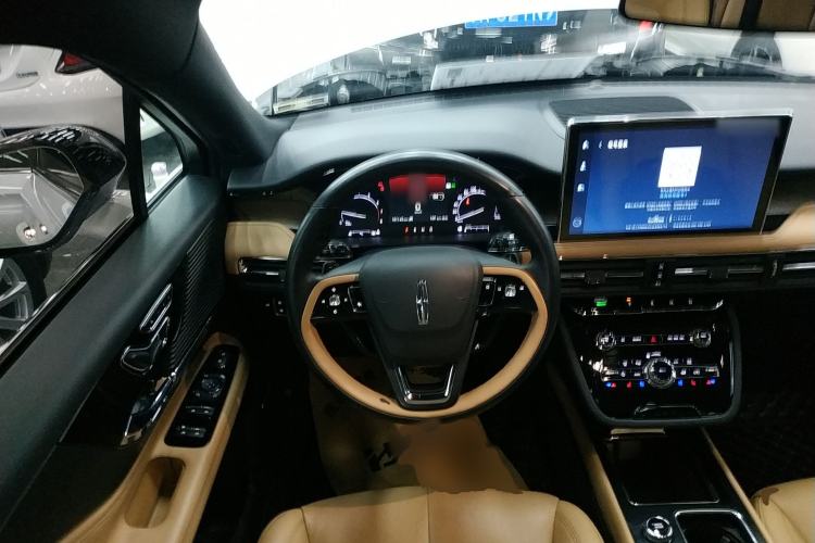 Used Lincoln Corsair 2020 2.0T Two-Wheel Drive Luxury Edition Steering Wheel